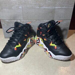 FILA, MB JAMAL MASBURN BASKETBALL BOYS SIZE 7